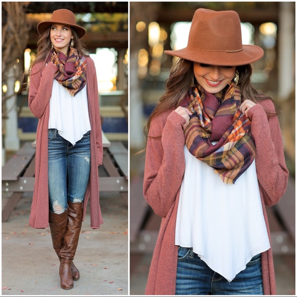 ✨RESTOCKED✨Coffee Plaid Infinity Scarf - Picture 3 of 3